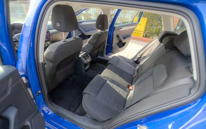 Skoda Superb cena 75000 przebieg: 153000, rok produkcji 2018 z Tolkmicko małe 154